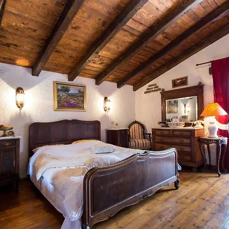 Authentic Dalmatian Hillside Escape With Pool, Sauna & Bbq * Zadvarje