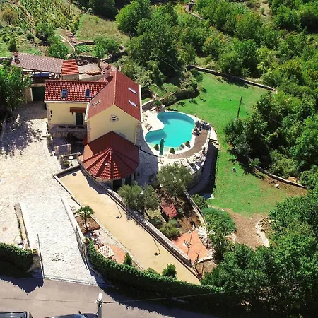Authentic Dalmatian Hillside Escape With Pool, Sauna & Bbq